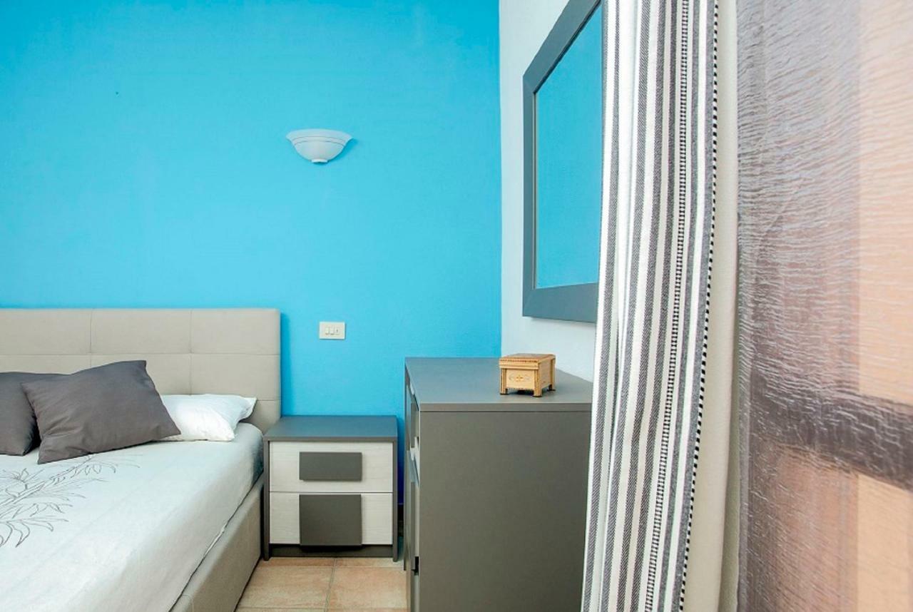 Bilocale Via Umbria Apartment Santa Teresa Gallura Ngoại thất bức ảnh
